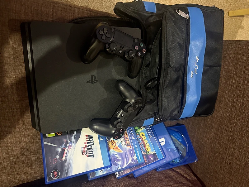 PS4 500 GB