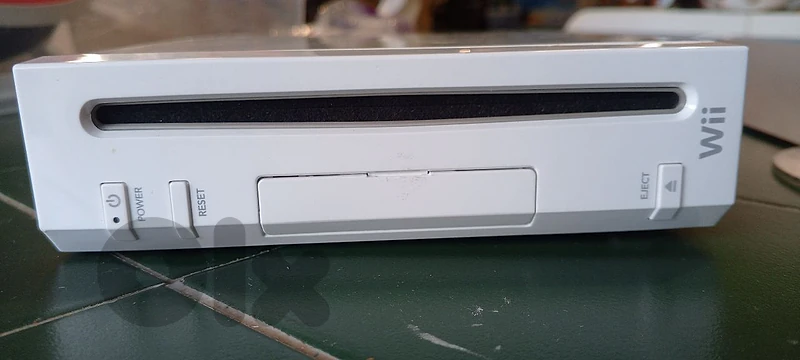 Nintendo Wii console and acseries
