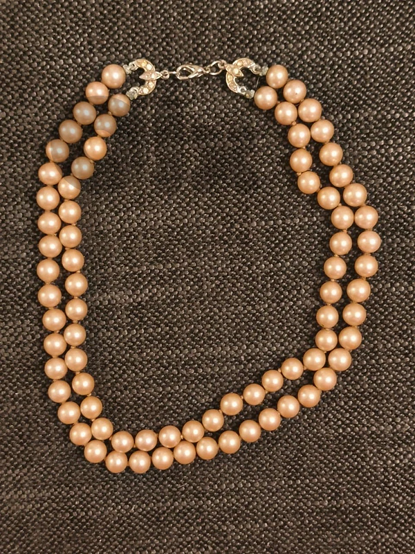 Champagne/golden pearl necklace