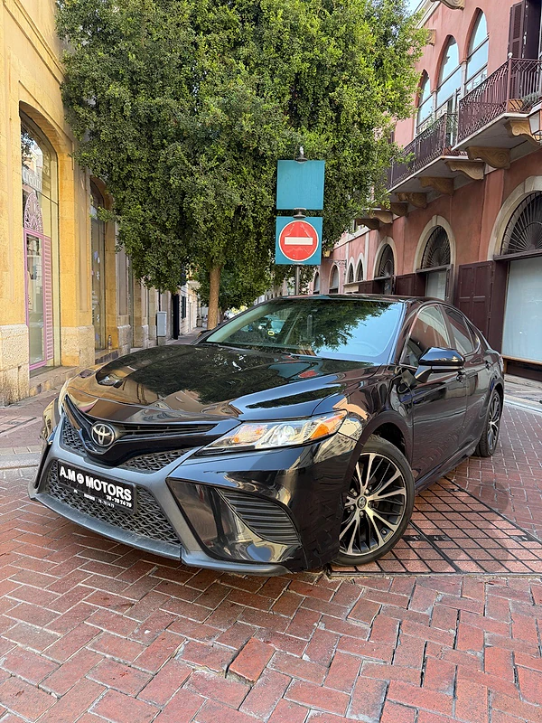 Toyota Camry 2018