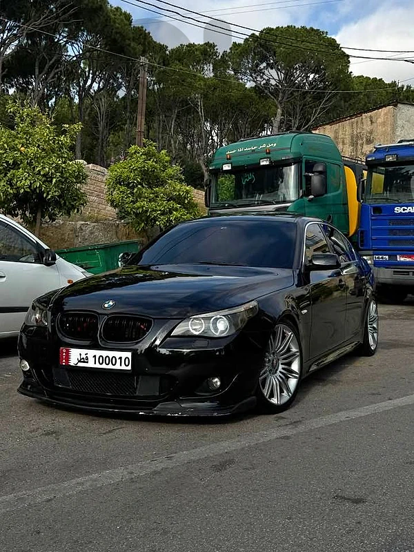BMW 545i V8 2004