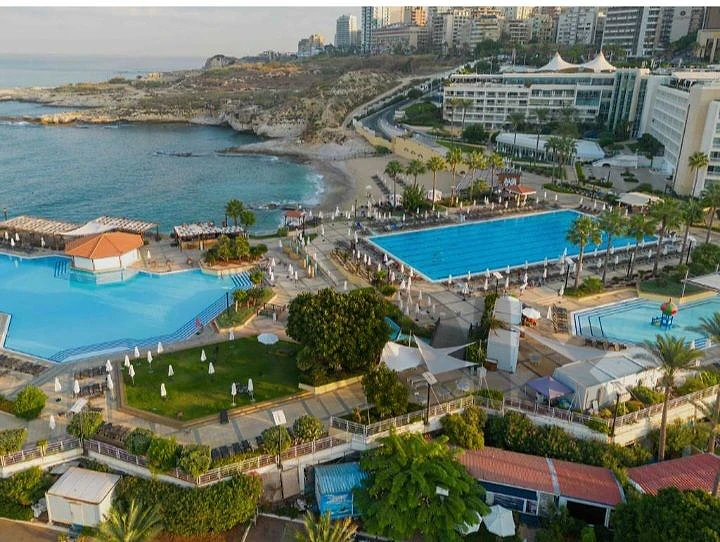 Movenpick Resort Access