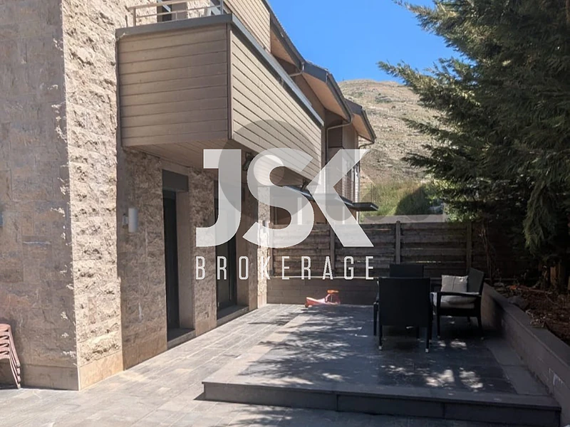 L22402 Chalet For Sale In Ouyoun El Simen