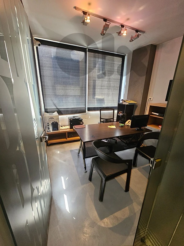 60m 3Rooms office commercial+ shared parking achrafieh saydeh fassouh