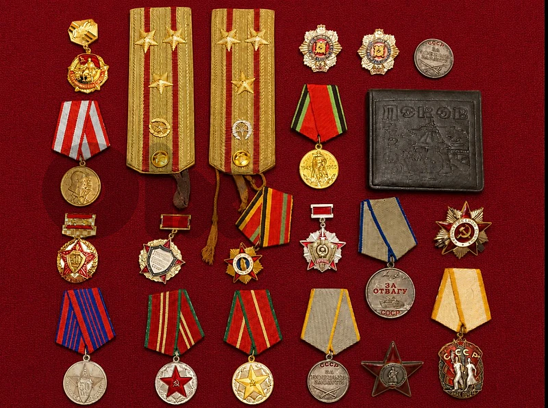 Collection of Soviet medals🇨🇳☭ مجموعة من الميداليات السوفيتية
