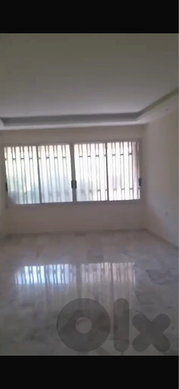 115m 4Rooms 1st floor commercial office showroom Cola Mazraa Beirut