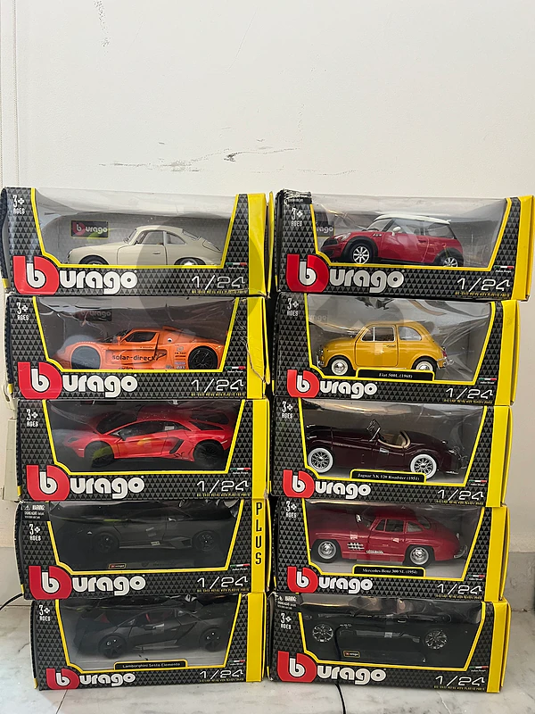 burago and maisto collection cars scale 1/24 burago and maisto collection cars scale 1/24
