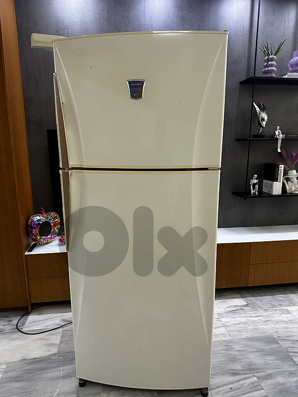 Refrigerator