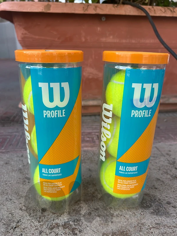 Tennis Wilson Profile Balls