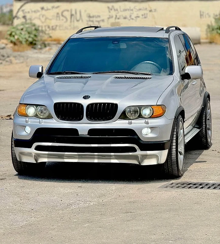 BMW X5 	2004