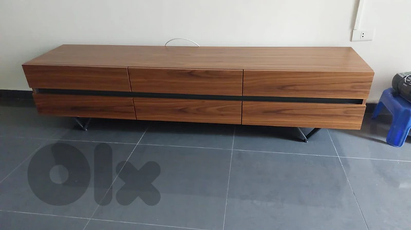 tv unit جديدة غير مستعملة ولا ايا غلطة فيها