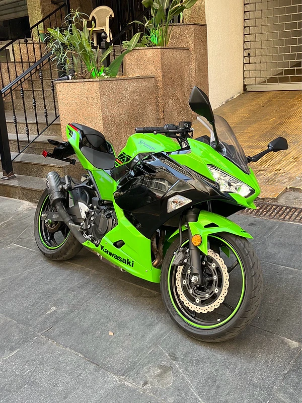 Kawasaki ninja 400