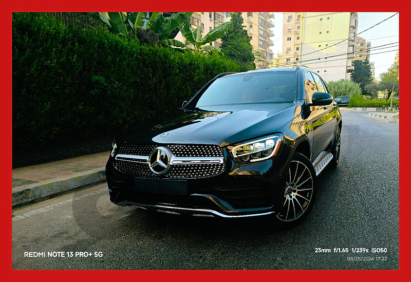Mercedes-Benz GLC 300 2020  almost new