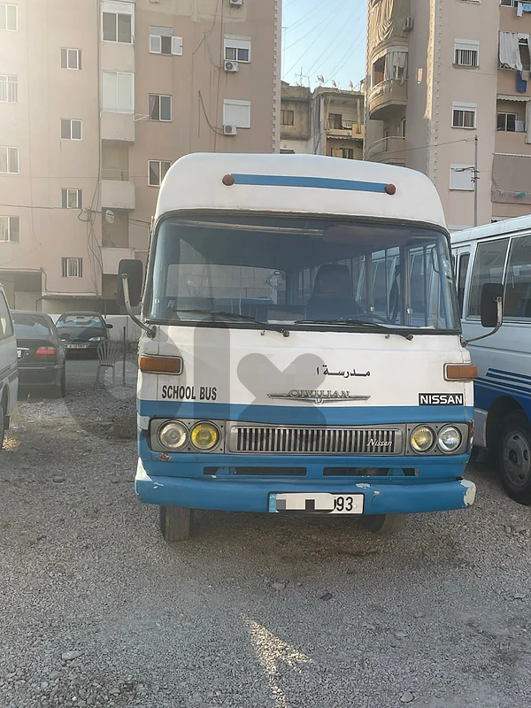 bus nissan