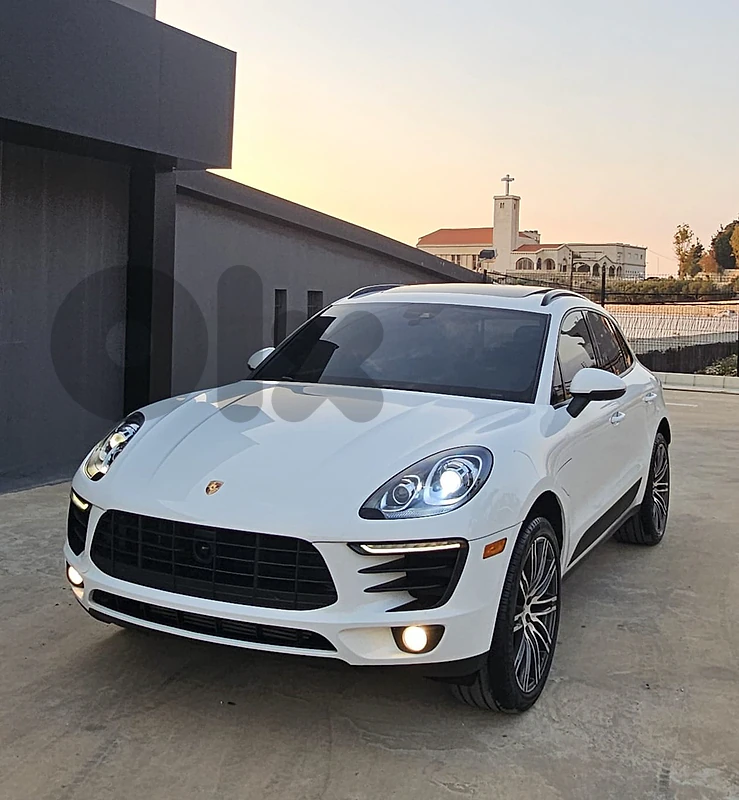 Porsche Macan 2018 75000 Miles Clean Carfax Full Options