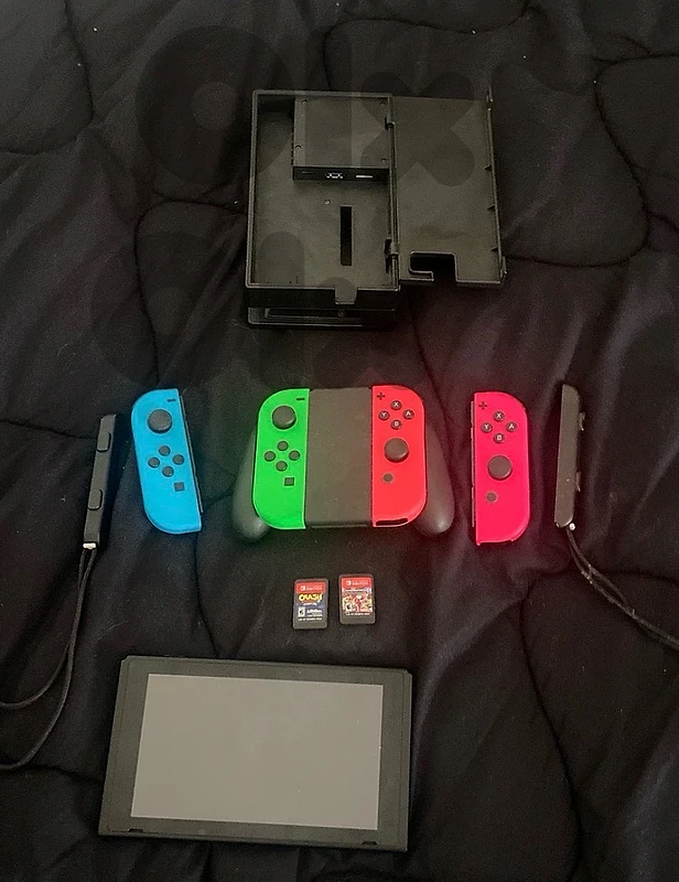 NINTENDO SWITCH