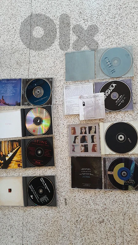 all cds b 25$
