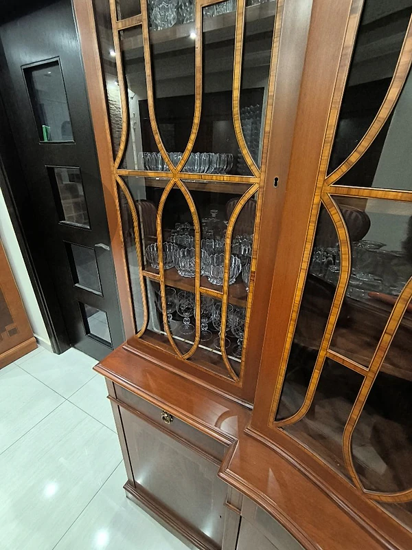 Dining room with dressoir - سفرة مع درسوار