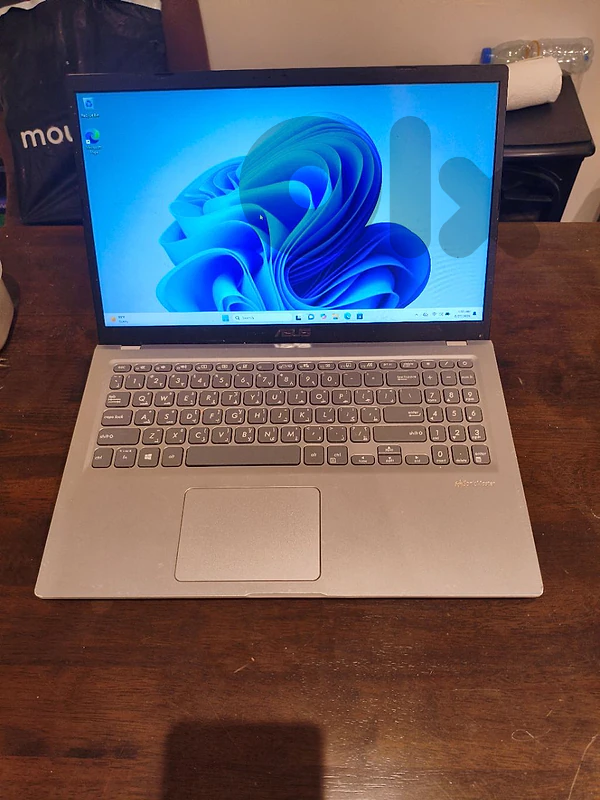 Asus vivobook 256gb SSD laptop