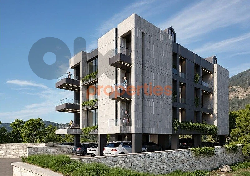 Under Construction with Roof and Terrace for Sale in Ain Aar CPDR18