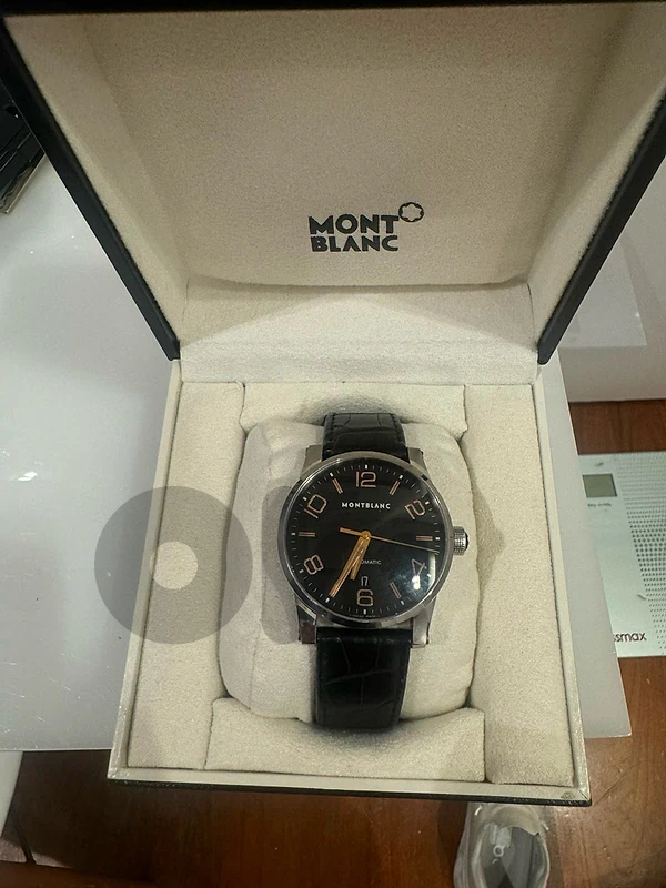 still new montblanc timewalker automatic last 1000$
