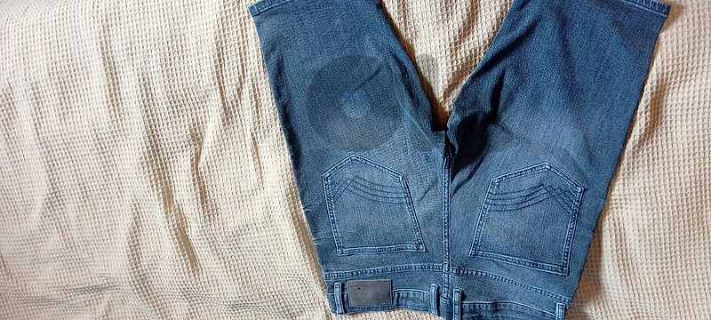 black short jeans