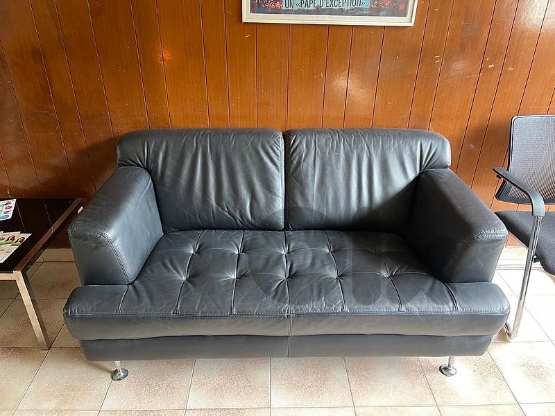 2 LEATHER SOFAS FOR 400$