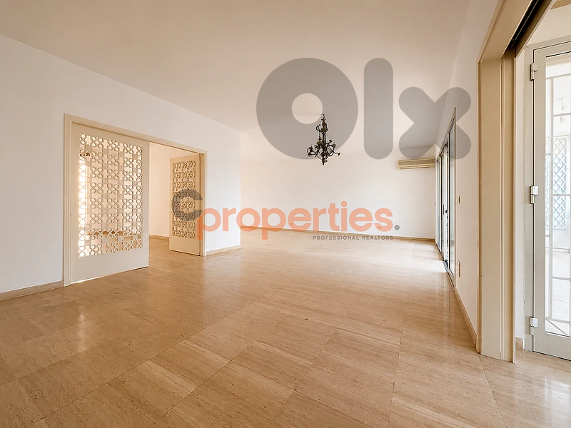 Apartment For Rent in Ain El Mreisse شقة للإيجار CPBMKH84