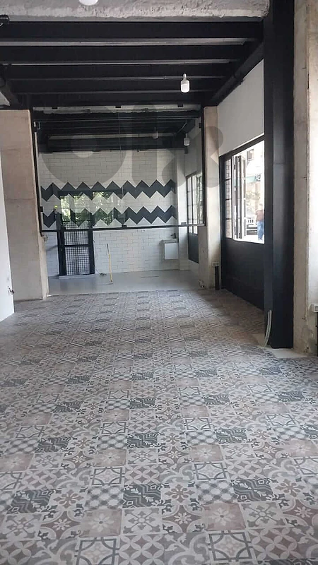 New shop + sidewalk in Mar Mkhael for sale/محل تجاري في مارمخايل للبيع