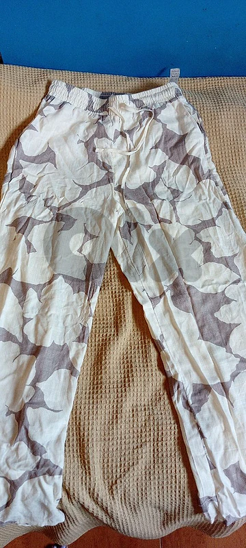 Brand new Stradivarius pants