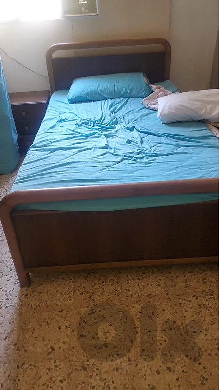 تخت خشب