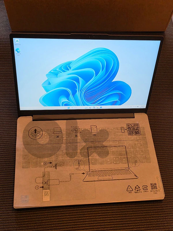 BRAND NEW LENOVO IDEAPAD CORE I3 GENERATION 13 4G RAM DDR5 4800MHZ
