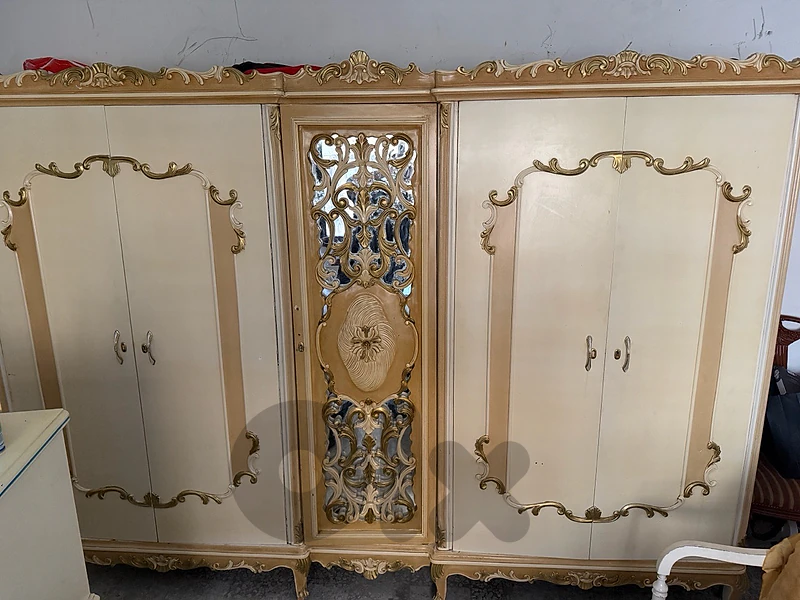 غرفة نوم رئسية بحالة ممتازةmaster bedroom
