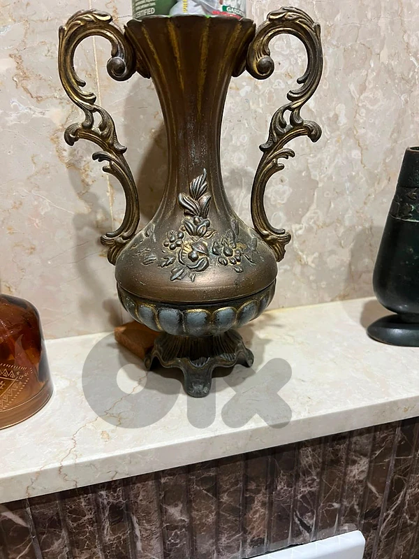 نشتري تحف واكسسوارات