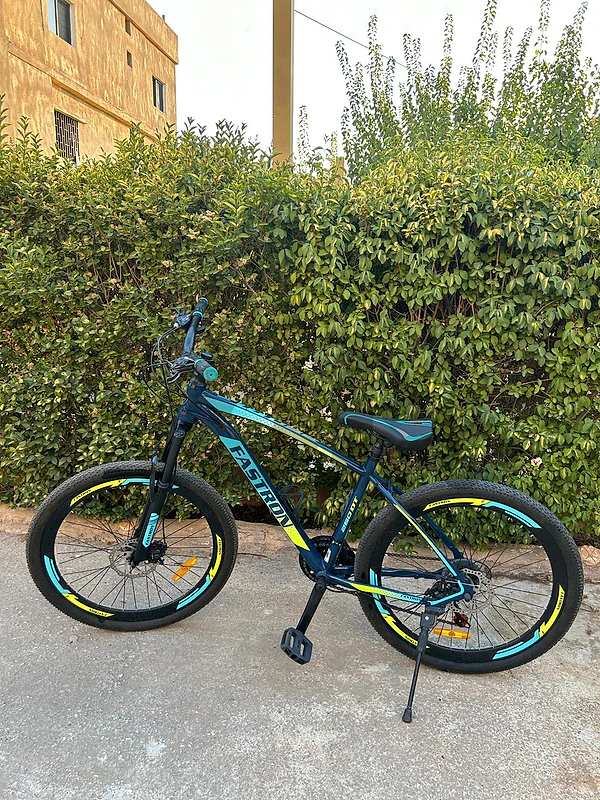 Blue bicycle Blue bicycle