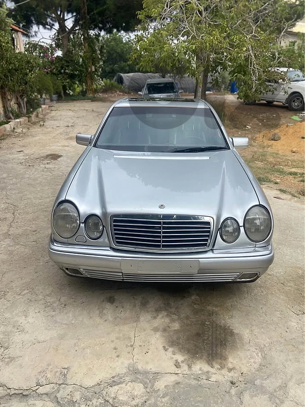Mercedes 	1996