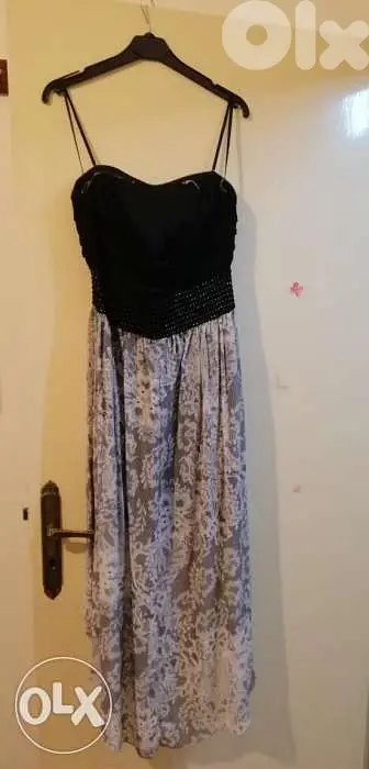 Beautiful short dress black and white size medium