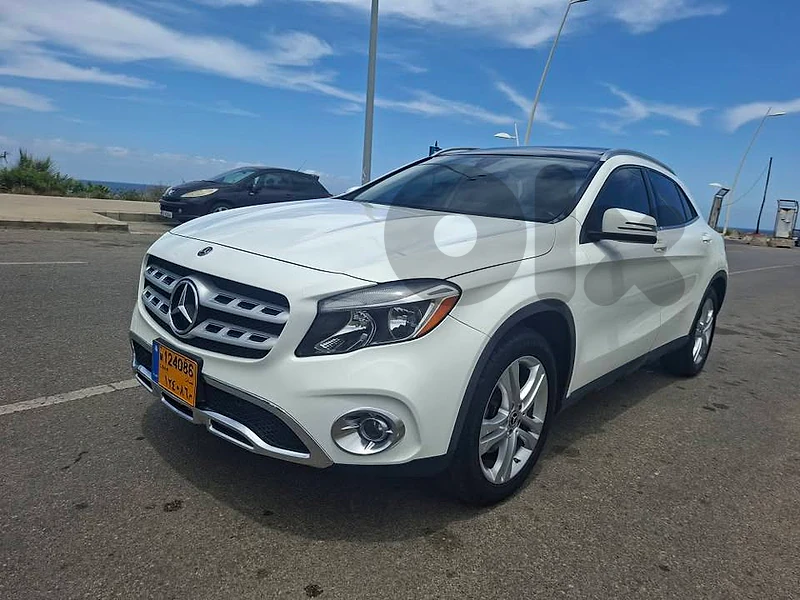 Mercedes-Benz GLA 250 4MATIC 2018