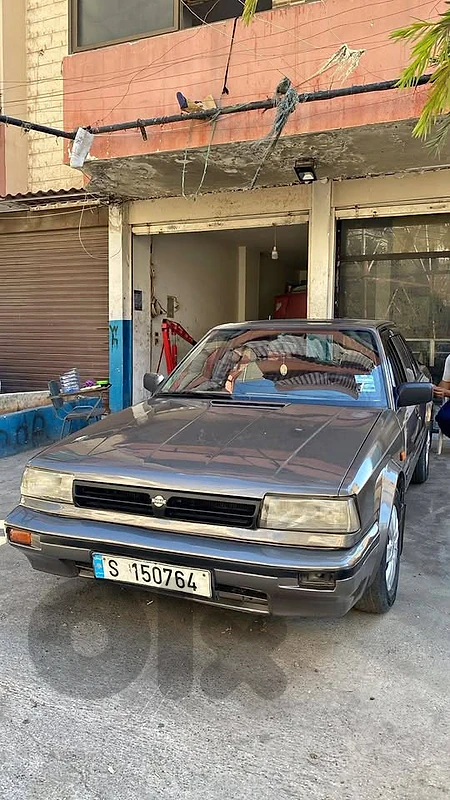 Nissan	1990