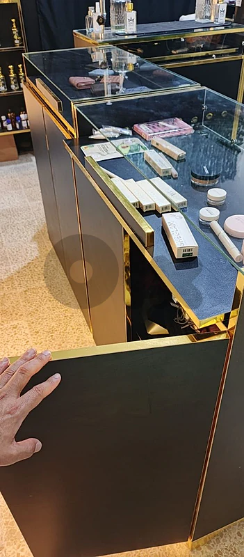 ديكور محل