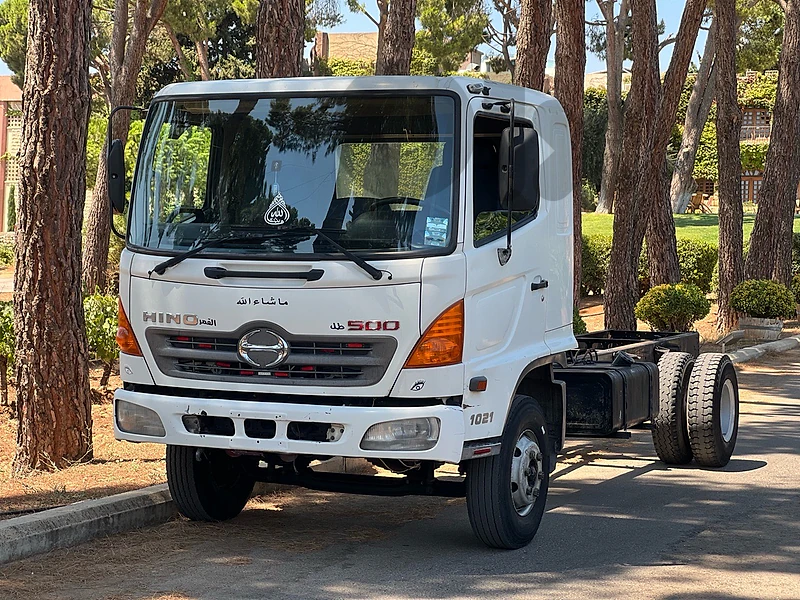 Hino 500