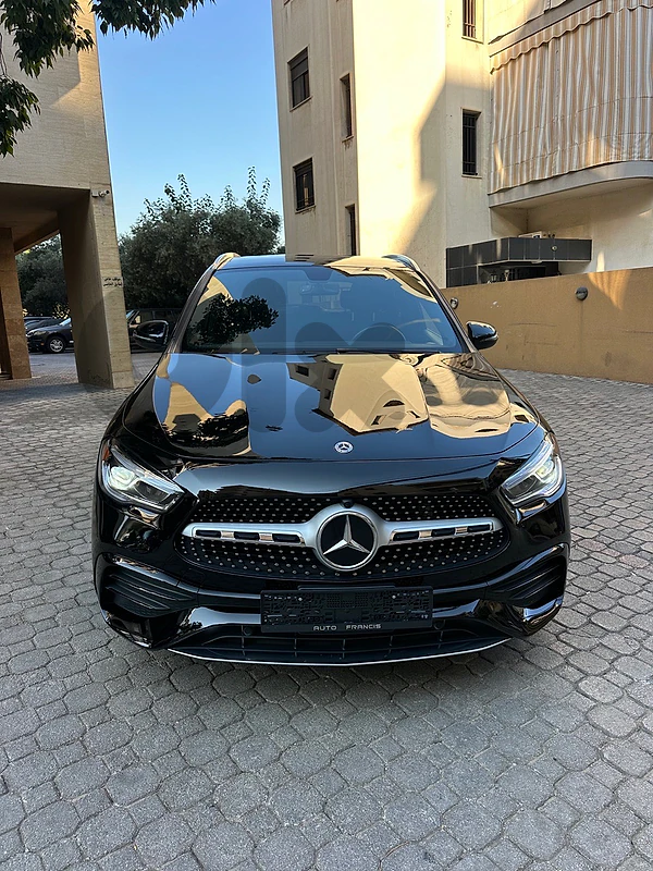 Mercedes GLA 250 AMG-line 4matic 2022 black (clean carfax-36000 miles) Mercedes GLA 250 AMG-line 4matic 2022 black (clean carfax-36000 miles)