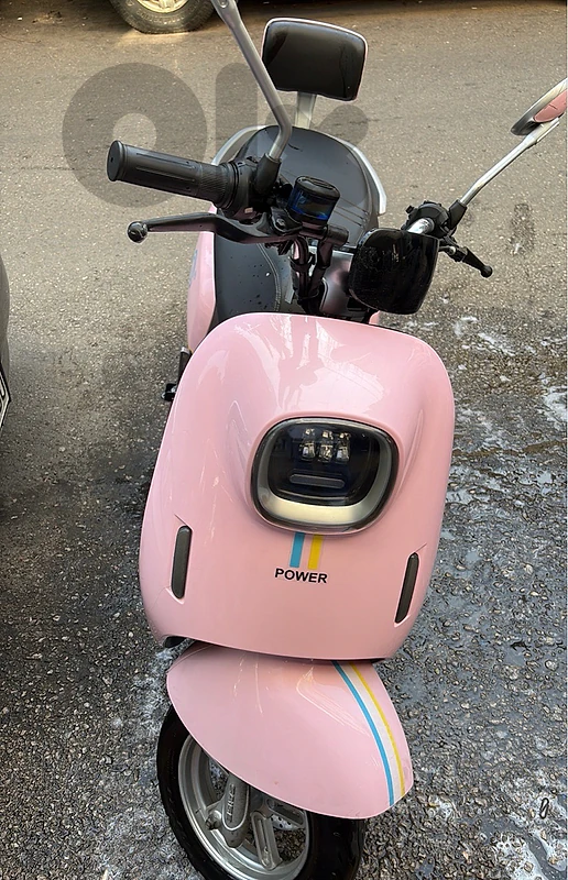 electric vespa