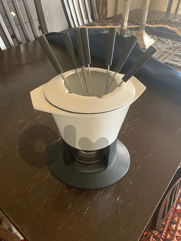 Le Creuset Fondue set