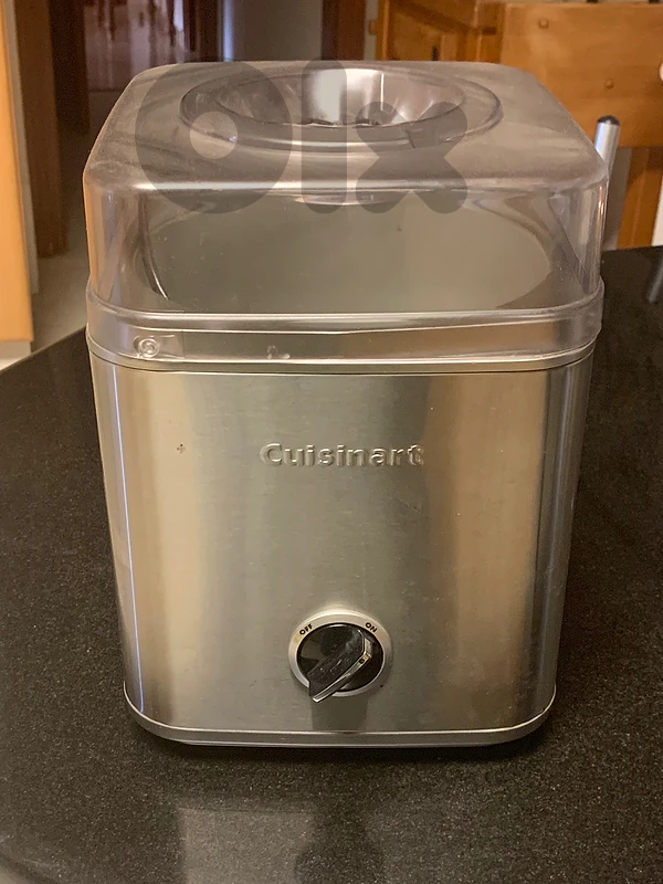 Cuisinart icecream/sorbet maker