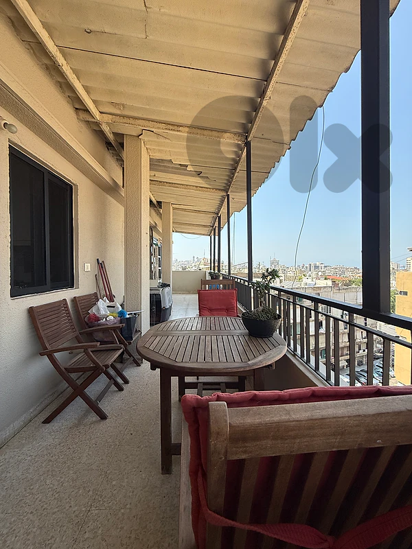 Spacious apartment with terrace for sale in Baouchrieh.
