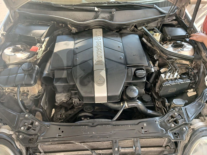 مرسيدس بنز 240/260/280 2002 2002