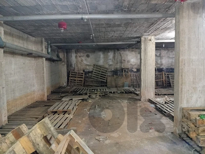 GM531MAN Warehouse for sale in Naccache - مستودع للبيع في النقاش