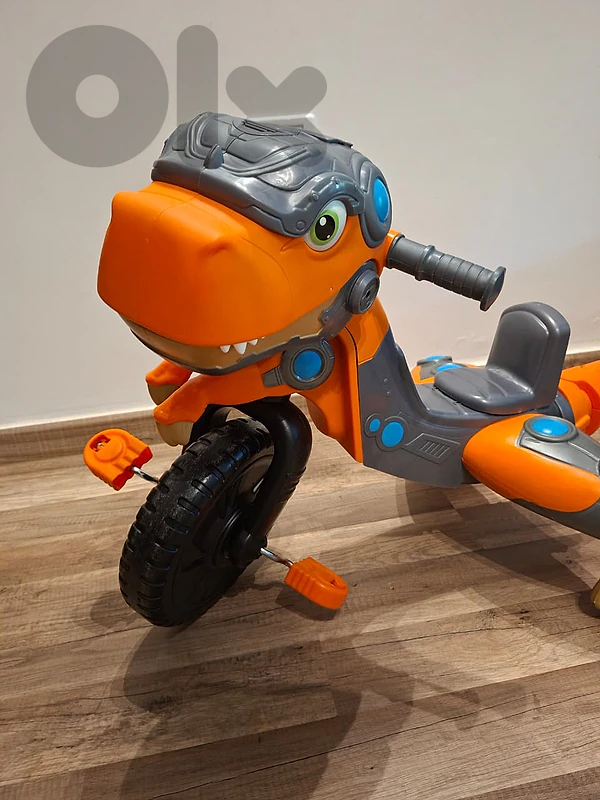 Tricycle DIno rid on age 3+