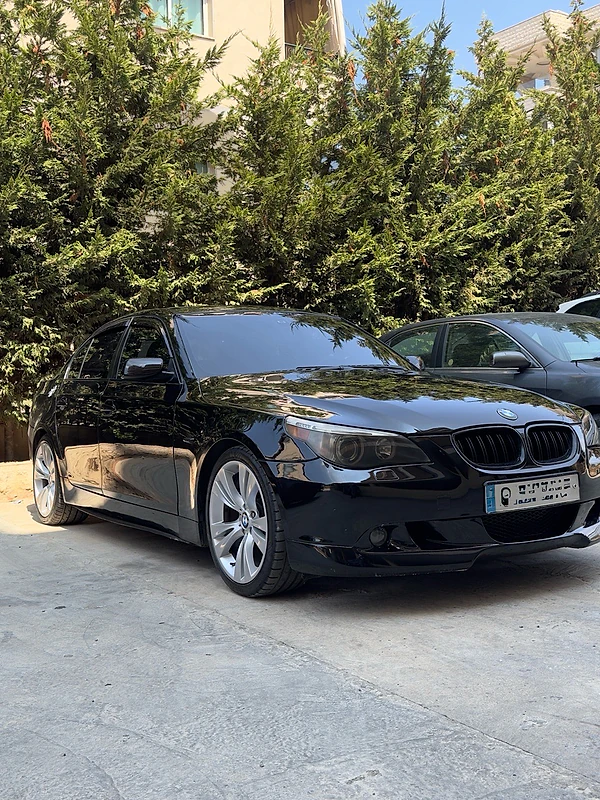 BMW 5-Series 2004